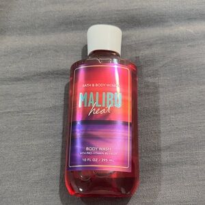 Bath & Body Works Malibu Heat Body Wash - Vibrant Pink